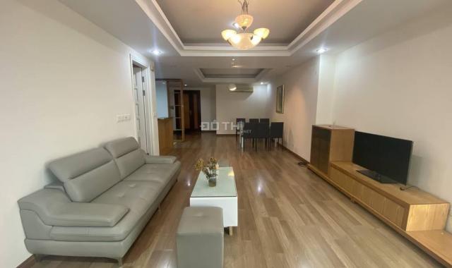 Bán căn hộ E4 Ciputra, 123m2, 3PN 2 vệ sinh, đầy đủ nội thất đẹp. Giá bán: 4.x tỷ, LH: 0398195355