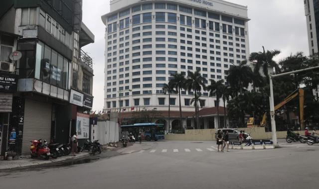 Nhà 5 tầng mặt phố Nguyễn Chí Thanh, 8,5 tỷ, đang thuê 30 tr/tháng. MT: 6,3m