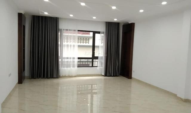 Bán nhà mặt phố Phan Văn Trường kinh doanh cực tốt (52m2*6 tầng) có thang máy. LH: 0988 266 206