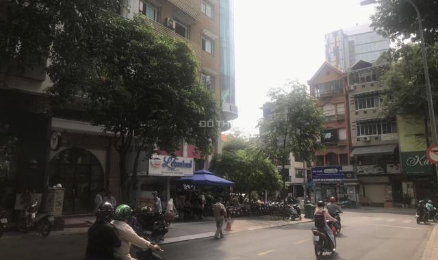 Cho thuê nhà MT 2A Chu Mạnh Trinh, Quận 1, DT: 5x20m, KC: 5 tầng. Giá chỉ 120 triệu/tháng