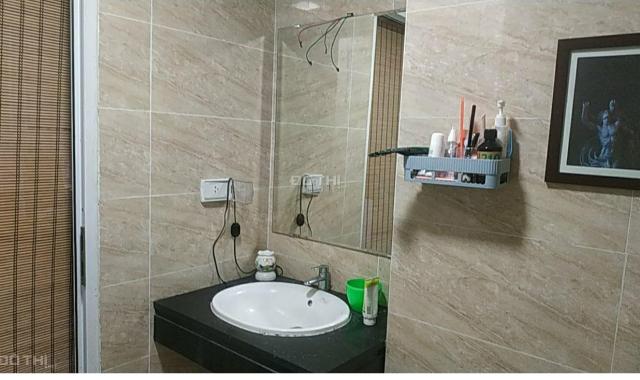 Cần bán căn hộ Trung Kính 132m2 chia 3 ngủ, ban công Đông Nam, như hình ảnh, SĐCC