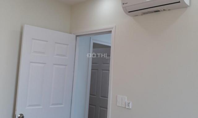 Cho thuê căn hộ cao cấp Quận 7 DT 53m2, nội thất có rèm + máy lạnh + tặng phí QL