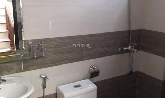 Chính chủ bán nhà 5 tầng - diện tích 40m2 ngõ 20 Hồ Tùng Mậu, Mai Dịch, Cầu Giấy - lô góc 2 mặt ngõ