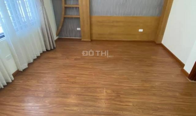 Bán nhà ngõ Kim Mã 50m2 kinh doanh 2 mặt thoáng gần phố, 53m2 xây 4 tầng giá 6,5 tỷ