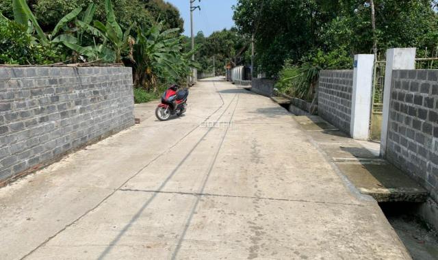 Cần bán gấp 1028m2 đất thổ cư bám suối đẹp tại thị trấn Lương Sơn, Hòa Bình