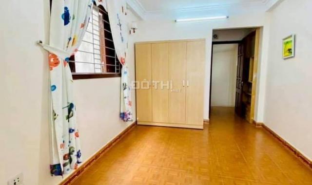 Bán nhà Triều Khúc, nội thất cực đẹp, 30m2, 4 tầng, giá rất rẻ 2.85 tỷ