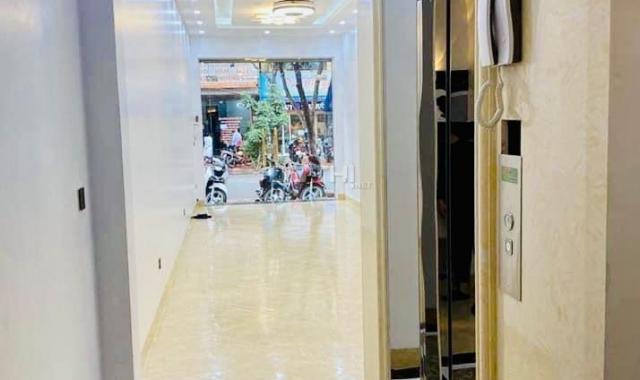 Bán nhà mặt phố Đền Lừ, vỉa hè, ô tô dừng đỗ, kinh doanh, thang máy, 11 tỷ