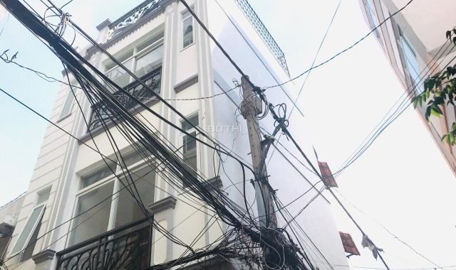 Bán nhà riêng quận Phú Nhuận, 3 tầng, giá 4,45 tỷ TL