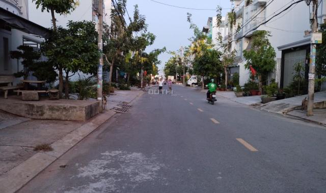 Cần bán nhà mặt tiền đường Gia Hòa, Phong Phú, Bình Chánh. 5x20m giá 6.5 tỷ còn thương lượng