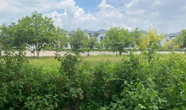 Cần bán lô đất 21x22m thổ cư 100% đường 12m kế bên Verosa Khang Điền giá 45tr/m2