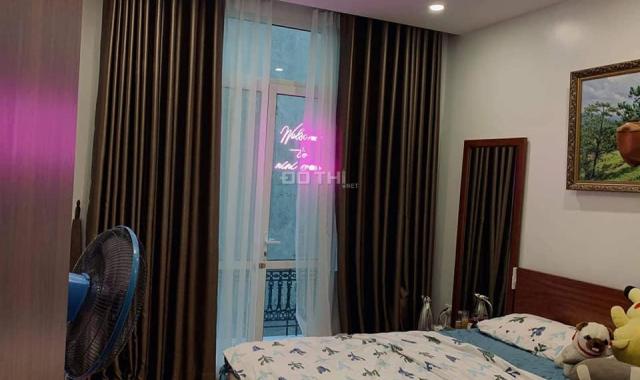 Chính chủ bán gấp nhà Thái Thịnh Đống Đa 45m2 5,9 tỷ tặng toàn bộ nội thất hơn 1 tỷ, 0904833848