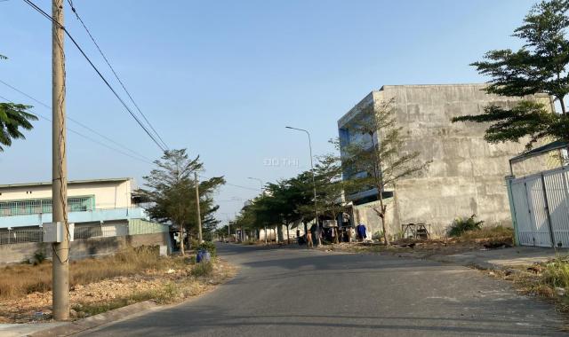 Bán đất thổ cư 105m2 gần trường tiểu học Võ Văn Vân, sổ hồng riêng, mặt tiền kinh doanh