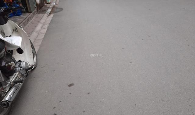 Bán đất 54m2 đường ôtô tránh đường Giang Biên, giá 2.8 tỷ, LH 0355932999