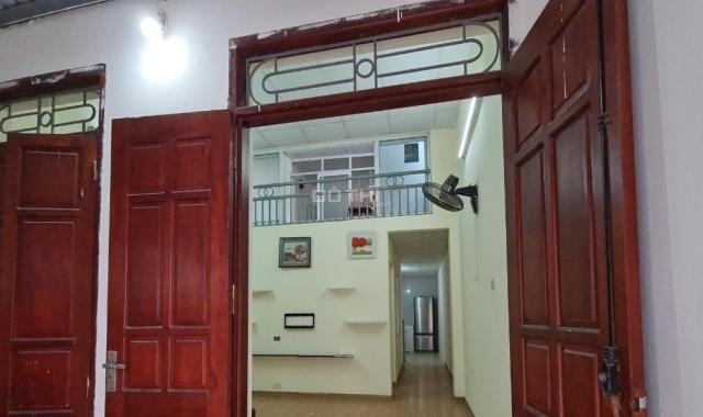 Cho thuê nhà nhà Đầm Hồng (Ngõ 93 Hoàng Văn Thái), 55m2 x 2 tầng, ô tô 7 chỗ. ĐH, NL, TL, MG