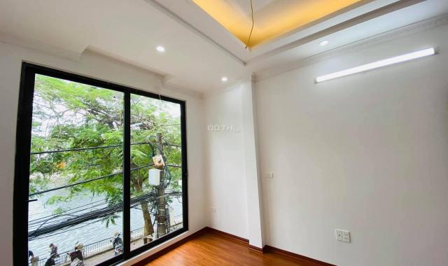 Vỉa hè kinh doanh mặt Hồ Hoàng Cầu. Diện tích 50m2 14 tỷ - thang máy