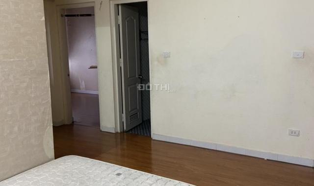Cho thuê căn hộ chung cư B4 Kim Kiên, 75m2, 2 PN, đủ đồ, 11 tr/tháng. LH: 0981261526