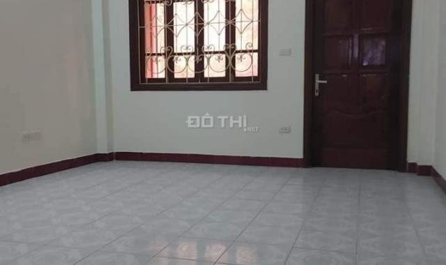 Bán nhà mới Quan Hoa 55m2x5 tầng, gara, thang máy, kinh doanh 7.6 tỷ