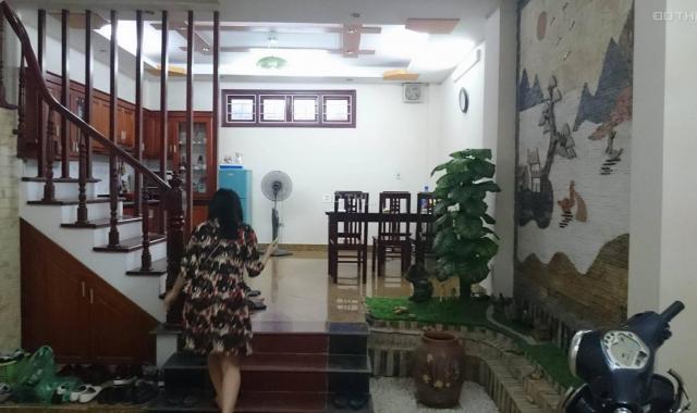 Bán nhà phân lô ngõ 121 Thái Hà 13,5 tỷ, 70m2 xây 4 tầng lô góc đường hè 2 ô tô tiện kinh doanh