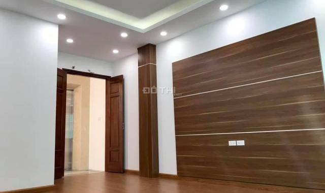 Siêu hiếm! Ngõ Nguyễn Chí Thanh, Đống Đa: Ô tô, KD đỉnh, 7T TM, 42m2 có 11.5 tỷ