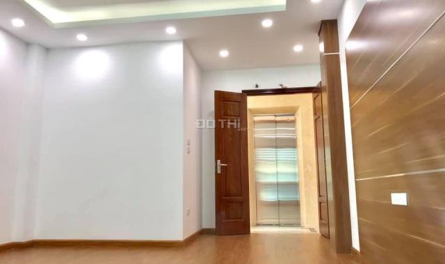 Siêu hiếm! Ngõ Nguyễn Chí Thanh, Đống Đa: Ô tô, KD đỉnh, 7T TM, 42m2 có 11.5 tỷ