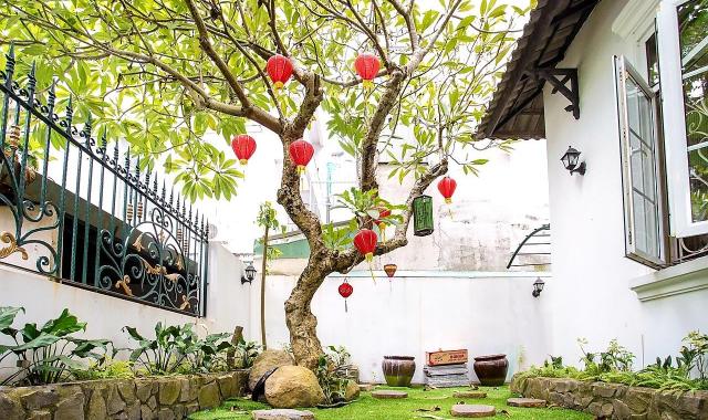 Siêu biệt thự cạnh Phú Mỹ Hưng, 5T, 10x25m, cực đẹp, nơi đáng sống, giá 24 tỷ TL, hiếm bán