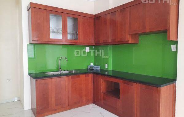 Mặt phố Phó Đức Chính 100m2 nhà 5 tầng mặt tiền 5.8 m vỉa hè 7m