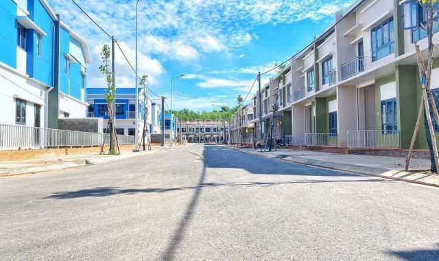 Nhà phố Oasis City giá chỉ từ 1.6 tỷ, ĐH Việt Đức Bình Dương, KCN Mỹ Phước. LH 0967 674 879
