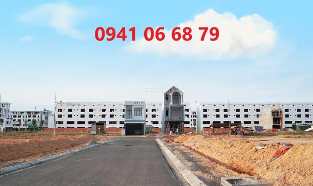 Bán lô góc Đông Bắc, mặt tiền đường nhựa 17,5m, vỉa hè 5m, P Nghĩa Chánh, TP Quảng Ngãi