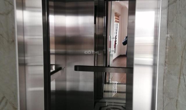 Chính chủ bán nhà phố Lạc Long Quân, nhà siêu đẹp kinh doanh tốt 7 tầng có thang máy mặt đường 11m