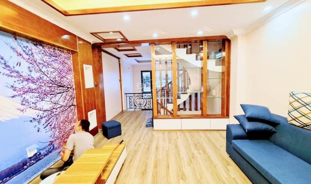 Nhà mới đẹp, thiết kế hiện đại, phố Lê Quý Đôn, 40m2, 5 tầng, MT 4m, giá 5 tỷ