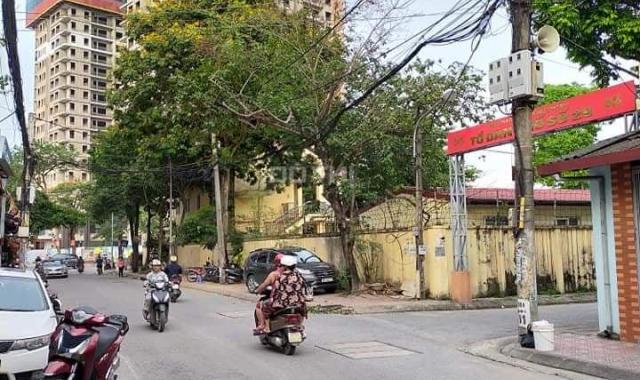 Bán nhà mặt phố tại đường Đức Giang, Phường Đức Giang, Long Biên, Hà Nội diện tích 90m2, 6,89 tỷ