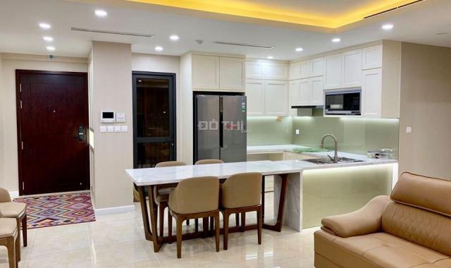 Cho thuê căn hộ 3PN, DT 100m2 dự án Vinhomes D'Capitale đầy đủ nội thất. Giá 20 triệu/th