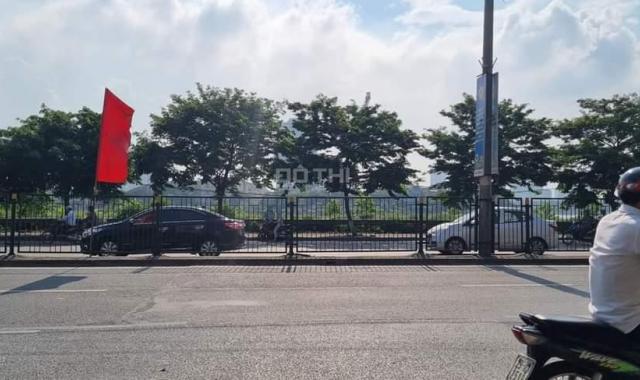 Bán nhà Giải Phóng 135m2 MT 4.7m. Giá 15.9 tỷ