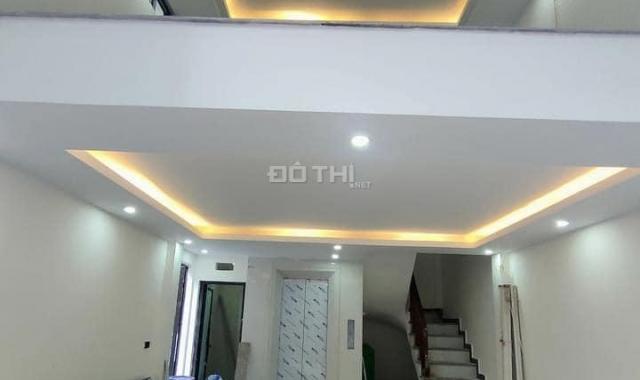 Bán lô góc, ở + KD, Khương Đình vài bước, DT 44m2*6T, MT 5.3m 6.2tỷ