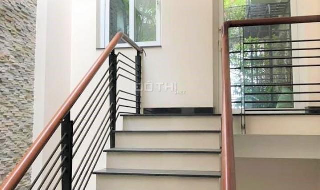 Nhà đẹp 3 tầng, gốc hẻm 4m Lý Thái Tổ, P2, Q10, 30m2, 4,2 tỷ