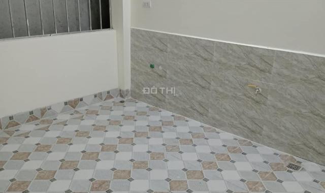 Bán gấp: Nhà cuối đường Tam Trinh, 35m2 x 5T, nhà mới, cách đường ô tô 5m, 2,49 tỷ