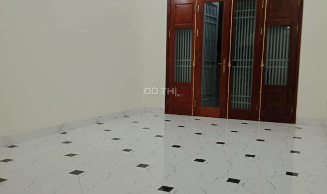 Bán gấp: Nhà cuối đường Tam Trinh, 35m2 x 5T, nhà mới, cách đường ô tô 5m, 2,49 tỷ