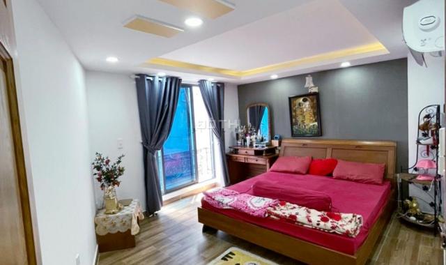 Bán nhà 01 trệt 04 lầu, đường Trần Thị Nghỉ, P. 7 quận Gò Vấp, DTSD 180m2, ngay ngã năm Chuồng Chó