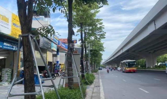 Siêu đỉnh bán nhà mặt phố Phạm Văn Đồng 100m2 MT 5m vuông đét sổ đỏ chính chủ. Giá cực rẻ