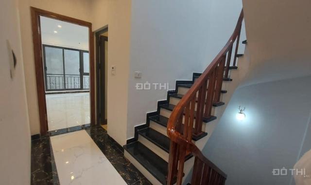 Bán nhà 36m2 x 3 tầng, ô tô đỗ cửa, phường Biên Giang giá 1.53 tỷ