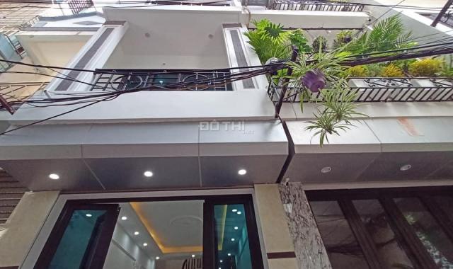 Bán nhà Thịnh Quang, Vĩnh Hồ, Q Đống Đa, DT 47m2 - 6 tầng, nhà đẹp xây mới, ôtô Morning đỗ cửa