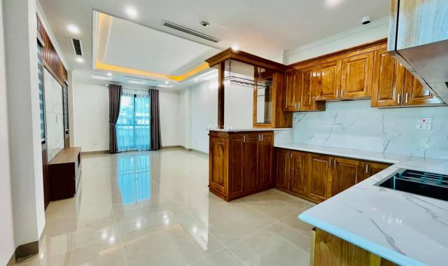 Bán nhà mặt phố Hồ Tùng Mậu, 60m2, lô góc, 3 mặt thoáng, 5 tầng, giá nhỉnh 9 tỷ