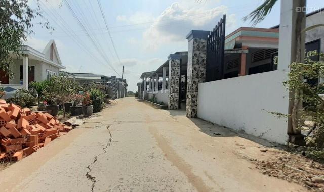 Bán đất mặt phố tại đường 50, Xã Phước Đông, Cần Đước, Long An diện tích 64m2 giá TT 895 triệu