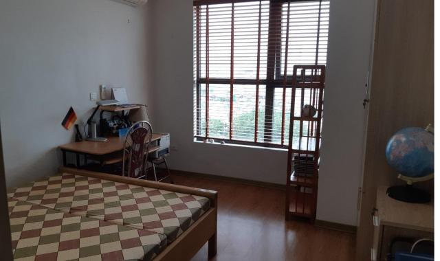 Cần bán cc ở công viên Cầu Giấy 66m2 chia 2 ngủ, tầng trung, view nhìn công viên