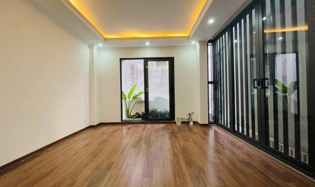 Nhà mới Khương Đình 6 tầng thang máy, 39m2, 3 mặt ngõ thoáng, sáng, 3 bước ra phố, giá 5.8 tỷ