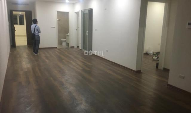 Cho thuê chung cư E4 Yên Hòa Park View, 110 m2, 3PN, 2WC, 12 tr/th. LH: 0981 261526