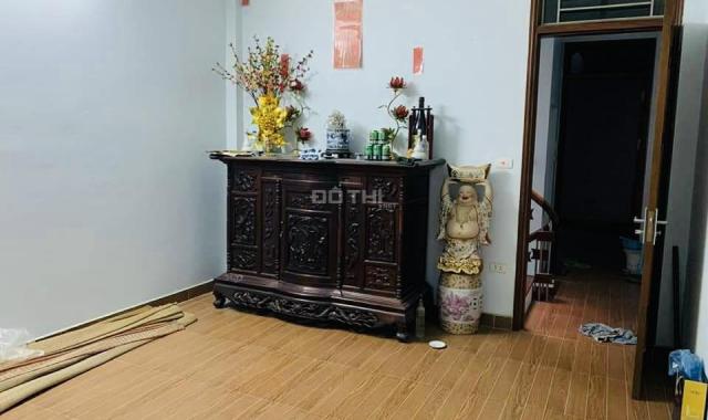 Cực hiếm! 6.5 tỷ có giảm sâu, cần bán nhà riêng phân lô Trần Vỹ, Cầu Giấy, 40m2 x 5 tầng, ôtô thông