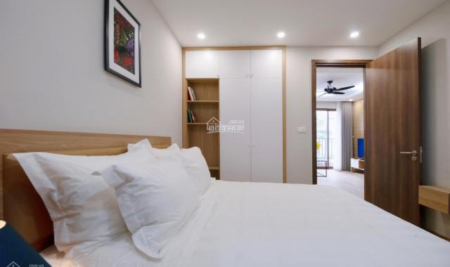 Chính chủ bán gấp căn hộ 2 phòng ngủ, view hồ, tại chung cư C1 Thành Công, 64m2, giá 2,8 tỷ