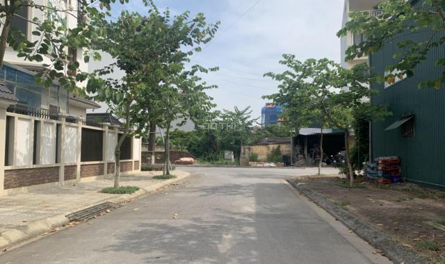 Bán 34,6m2 đất tái định cư Giang Biên, MT 4,53m, Tây Bắc