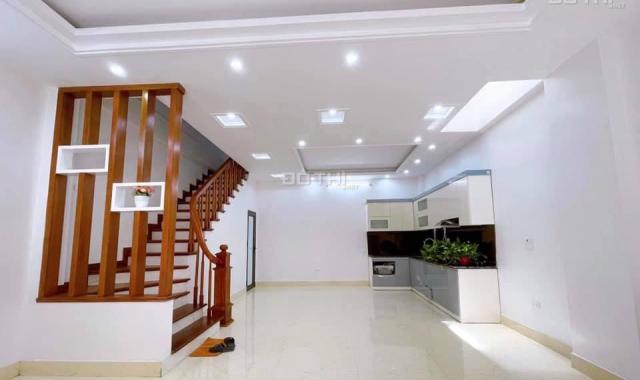 Bán nhà phân lô vip phố Đỗ Quang 50m2, 4 tầng, 12 tỷ. LH: 0936161529